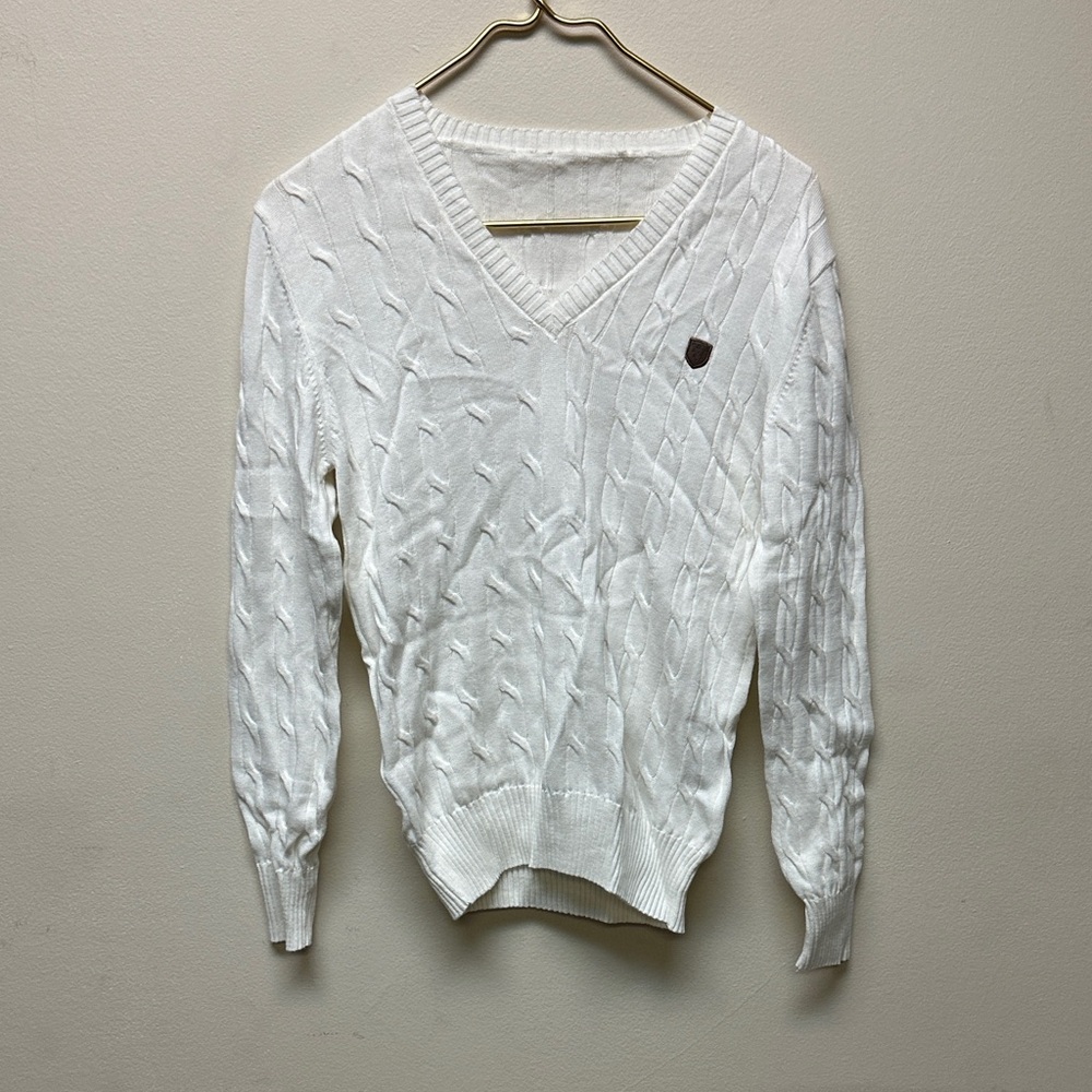 Raymond White V-Neck Cable Knit Sweater